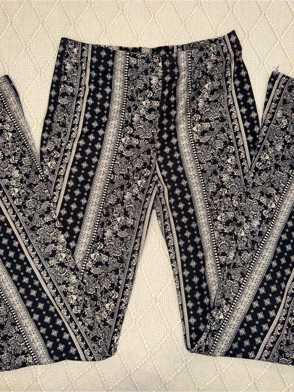 Windsor Black & Cream Printed High-Rise Boho Leggings L